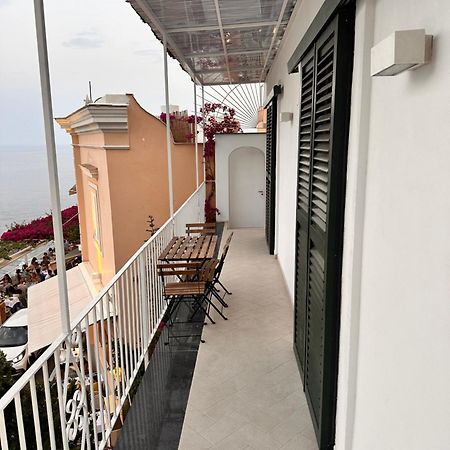 Queen View Apartment - No Kitchen Позитано Экстерьер фото