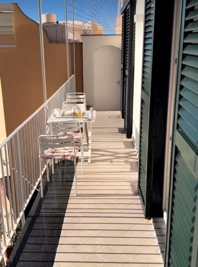 Queen View Apartment - No Kitchen Позитано Экстерьер фото