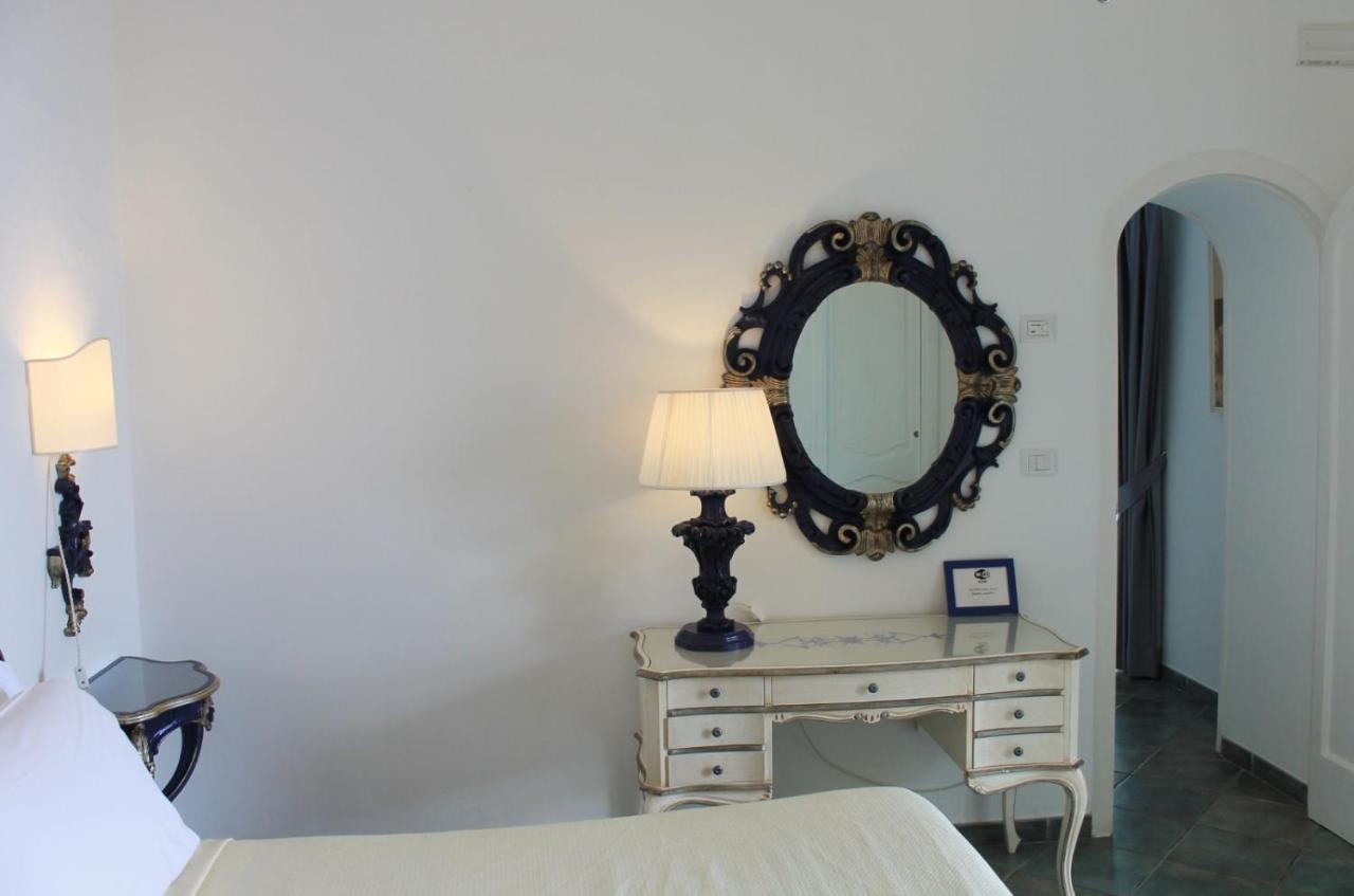 Queen View Apartment - No Kitchen Позитано Экстерьер фото